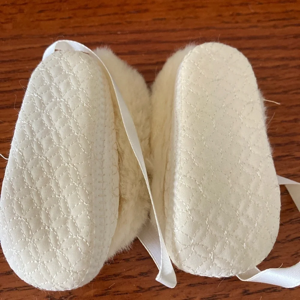 NIB Vintage Gertrude moccasins slippers Sz1